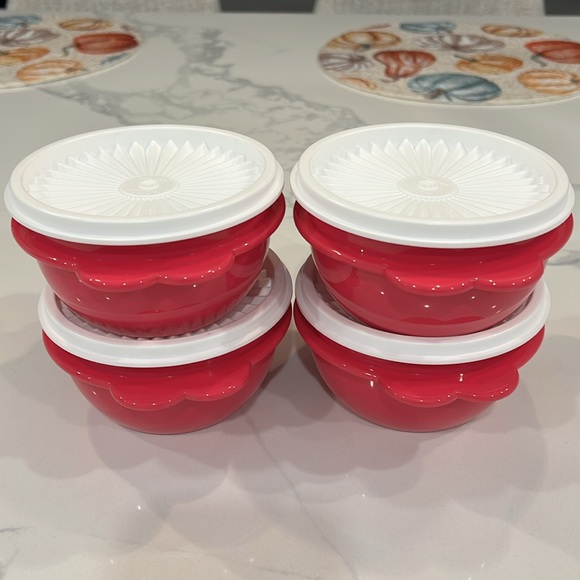 Tupperware small containers - Picture 12 of 12